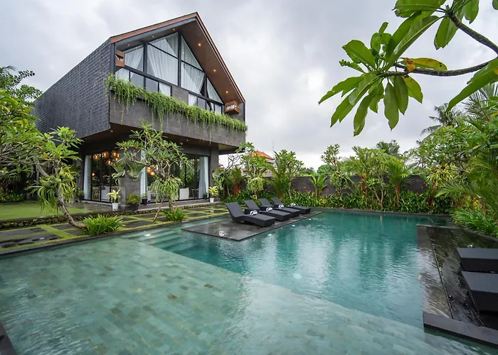 Senja Luxury 4*